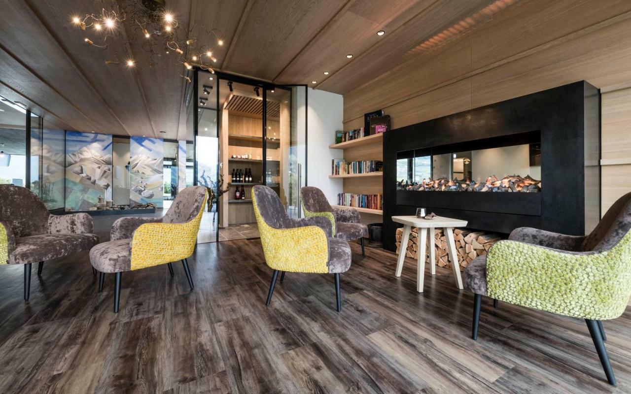 Vinea - Suites Dorf Tirol Exterior foto